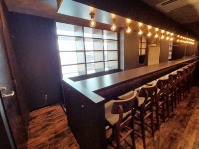 サイバーシティビル　１２階　８型